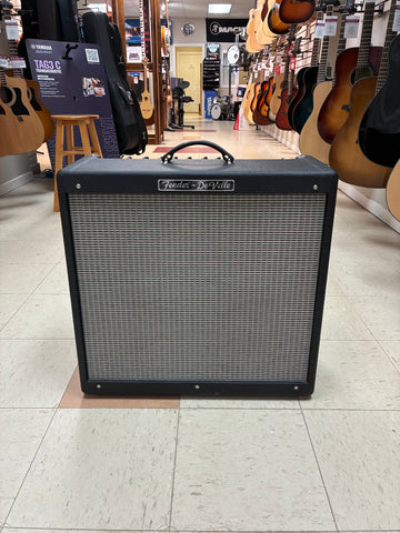 "PREVIOUSLY ROCKED" - Fender Hot Rod DeVille 410 (2004)