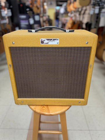 "PREVIOUSLY ROCKED" - Fender Pro Junior IV 15W 1x10 Tube Combo Amp - Lacquered Tweed