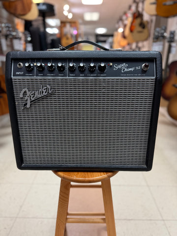 "PREVIOUSLY ROCKED" - Fender Super Champ X2