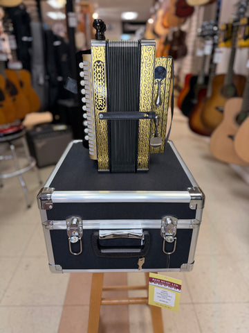"PREVIOUSLY ROCKED" - Hohner 4-Stop Accordion w/Hardshell Case