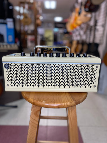 "PREVIOUSLY ROCKED" -Yamaha THR10 II WL Wireless Modeling Combo, 20W